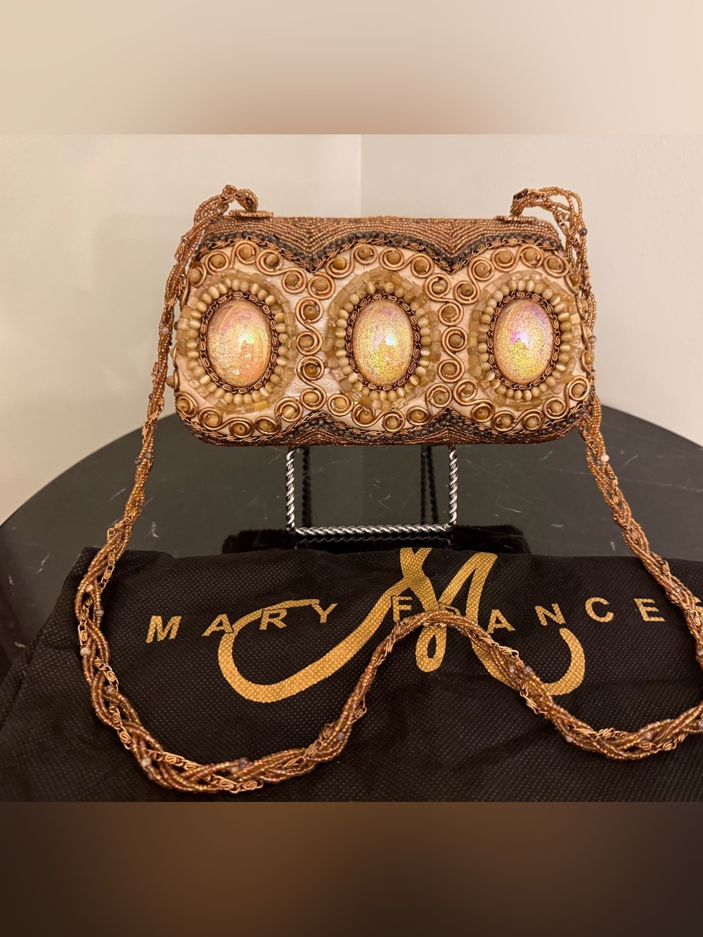 MARY FRANCES VINTAGE PURSE EXCELLENT CONDITION!!!